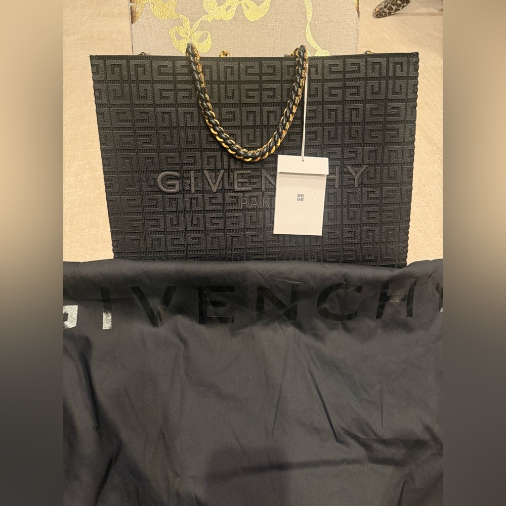 Givenchy Black Tote with Gold Detailing - Picture 2 of 14
